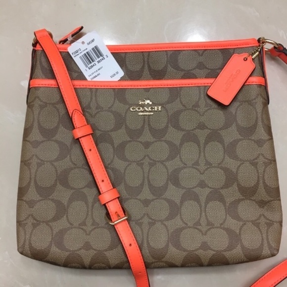 ❌SOLD NWT COACH Signature FileCrossbody Khaki Neon - Picture 3 of 8
